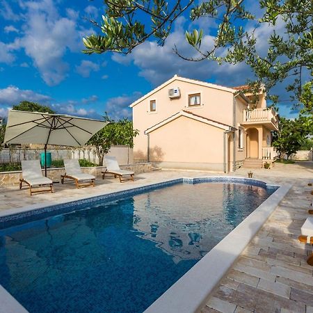 Villa Tina With Swimming Pool, Tennis Court, Games Room, Sauna, Gym, Bbq Policnik Exteriér fotografie